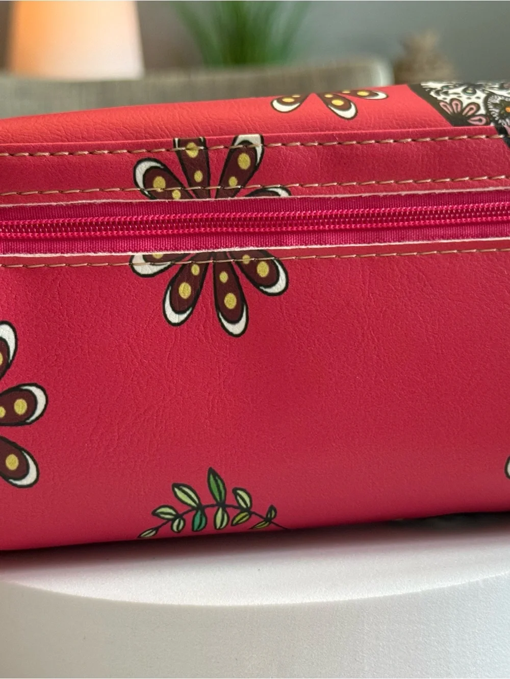 Kenio Styles Pink Flora Sugar Skull Crossbody, nwt